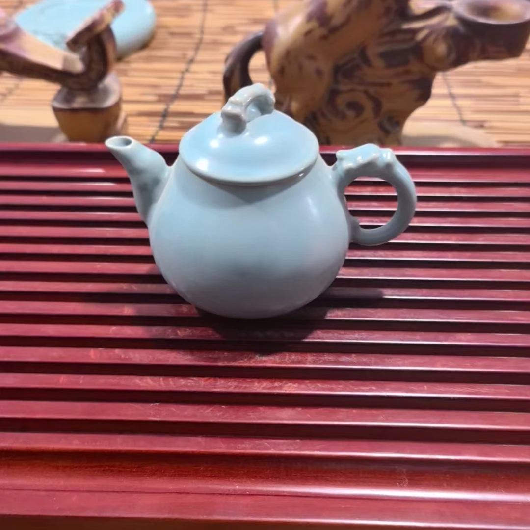 82  环真竹节龙胆壶陶瓷天青微瑕