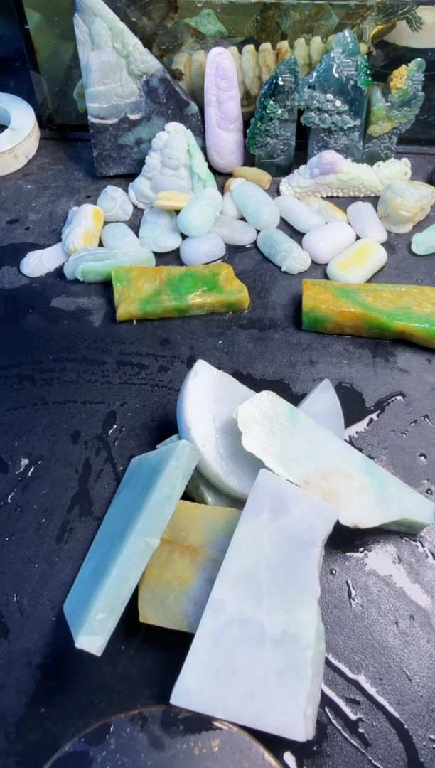 颈饰未镶嵌翡翠天然翡翠059