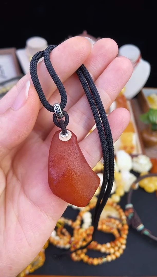 琥珀未镶嵌珠宝奇石柒月