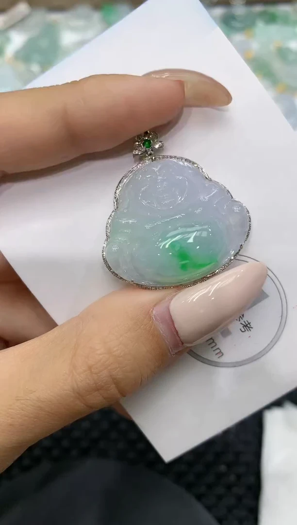 颈饰18K金镶嵌翡翠111111111111