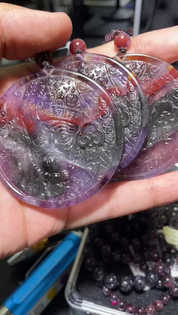 【闪购商品】水晶裸石未镶嵌极光裸石吊坠（多样性发其一）