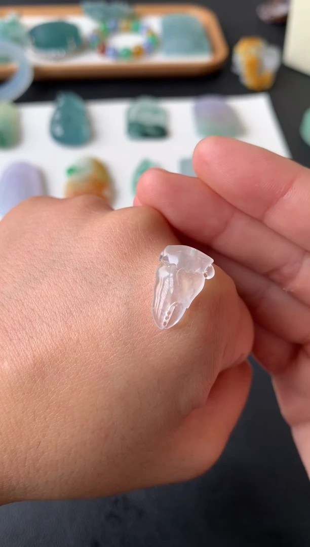 未镶嵌定制翡翠翡翠