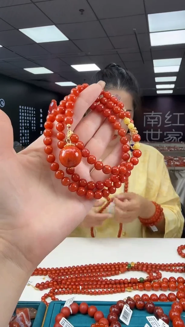 未镶嵌珠串南红玛瑙多样发其一/19820020999