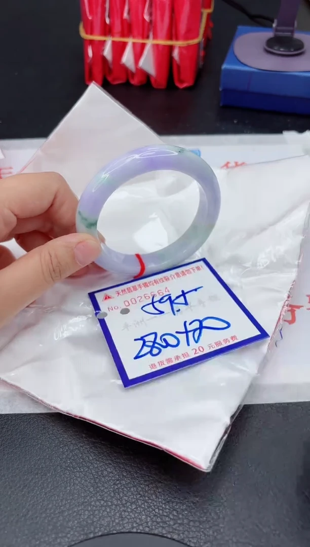 翡翠手镯未镶嵌1111111111111111