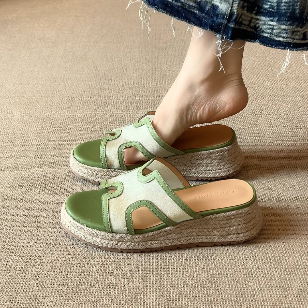 nnmiss·34-39/5cm度假风休闲百搭拼色松糕鞋底坡跟露趾一脚蹬凉拖