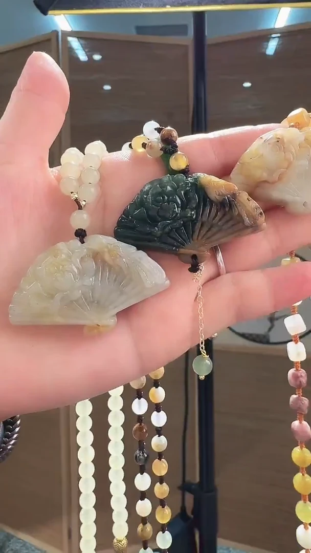 岫玉未镶嵌颈饰扇子吊坠多样式只发一个