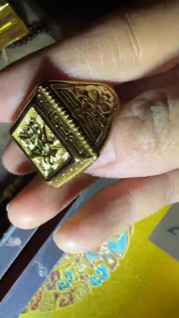 金属高端创意福利摆件