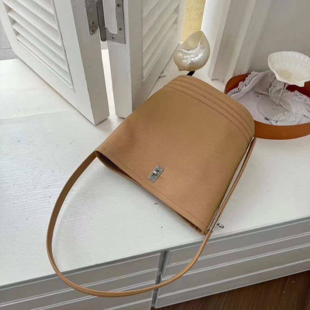 【芝麻集】XY2-8239-饼干色RAIN.CUN百搭小众简约单肩轻奢气质女包