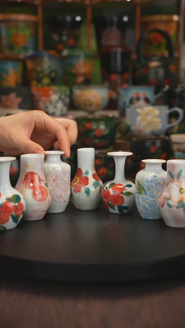 手绘釉下彩随机发一