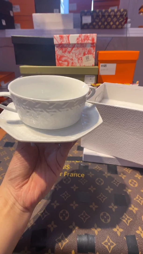 塑料早餐杯  d047