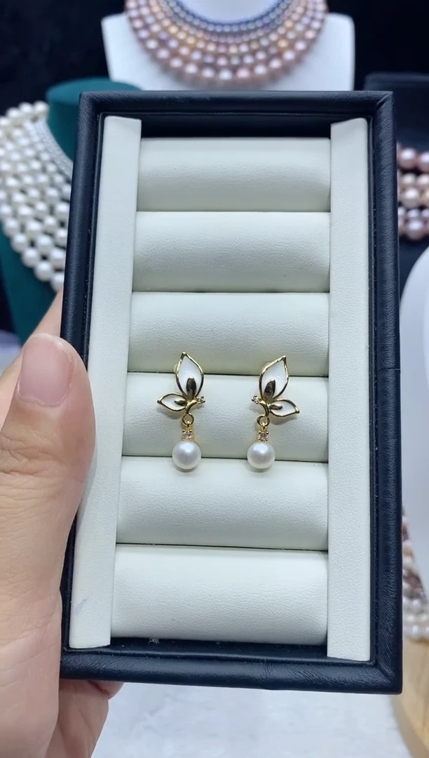 未镶嵌淡水珍珠耳饰珍珠耳饰