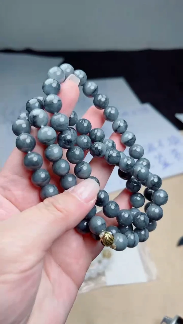 定制翡翠未镶嵌珠串