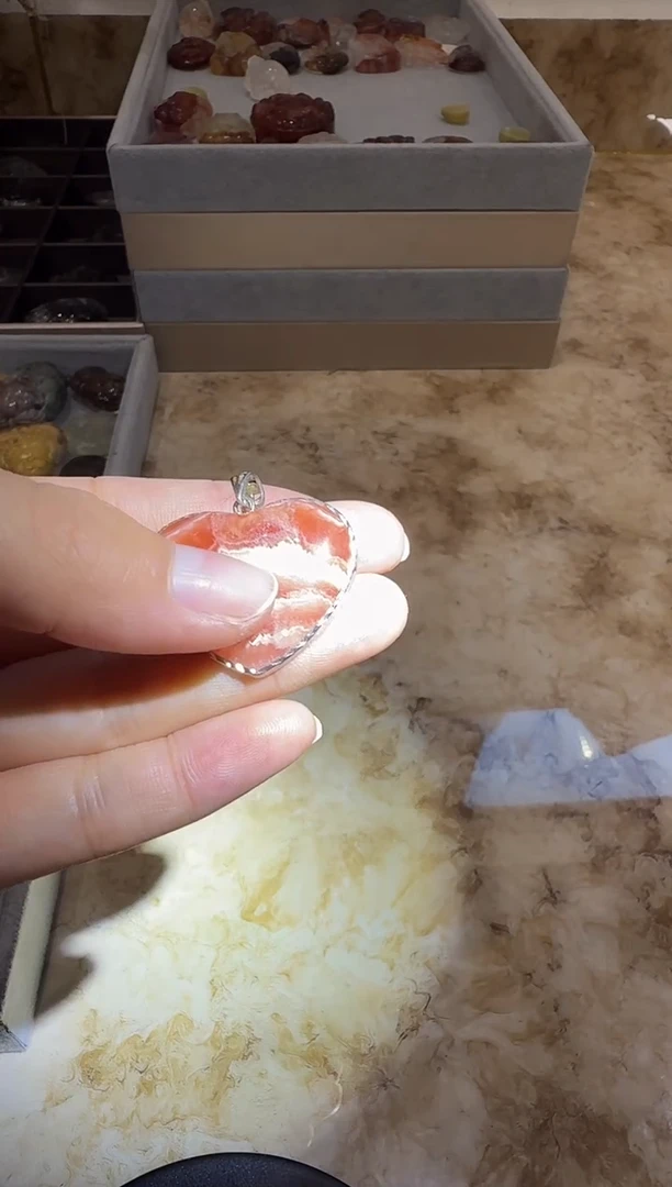 未镶嵌珠宝半成品水晶七****?水晶吊坠