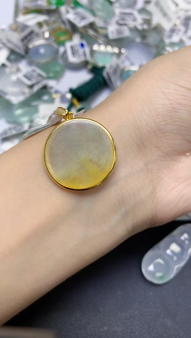 颈饰未镶嵌翡翠天然缅甸翡翠A货百元以上9元证书费自理