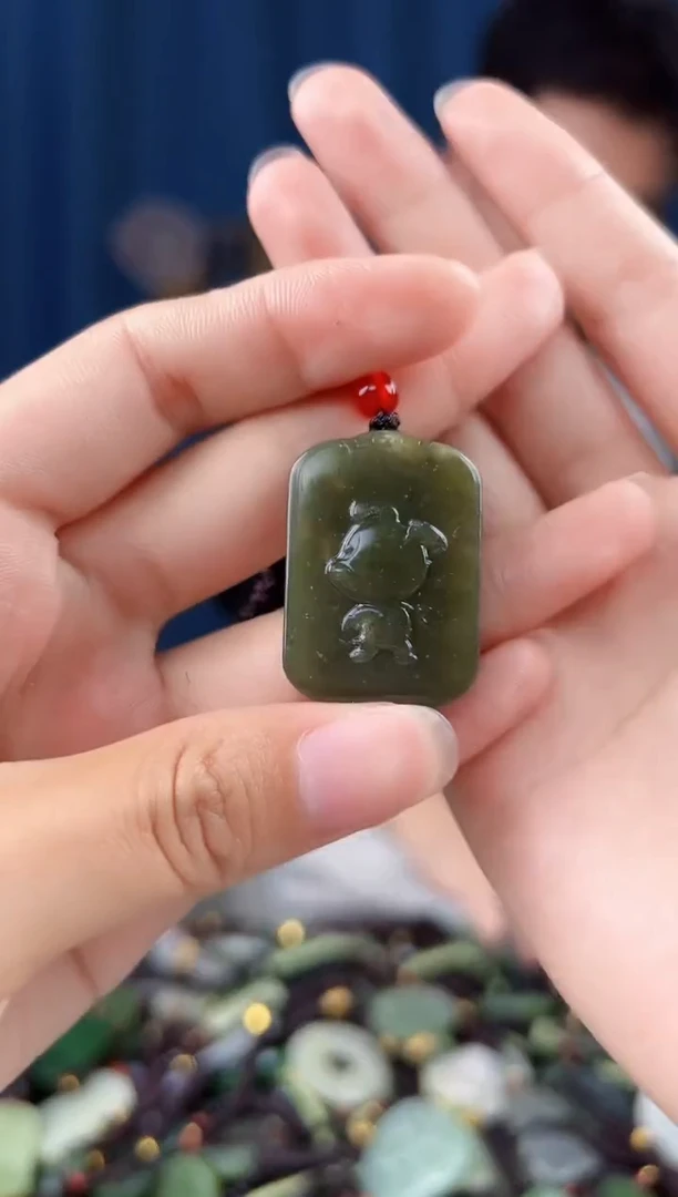 未镶嵌和田玉挂件拍一发一