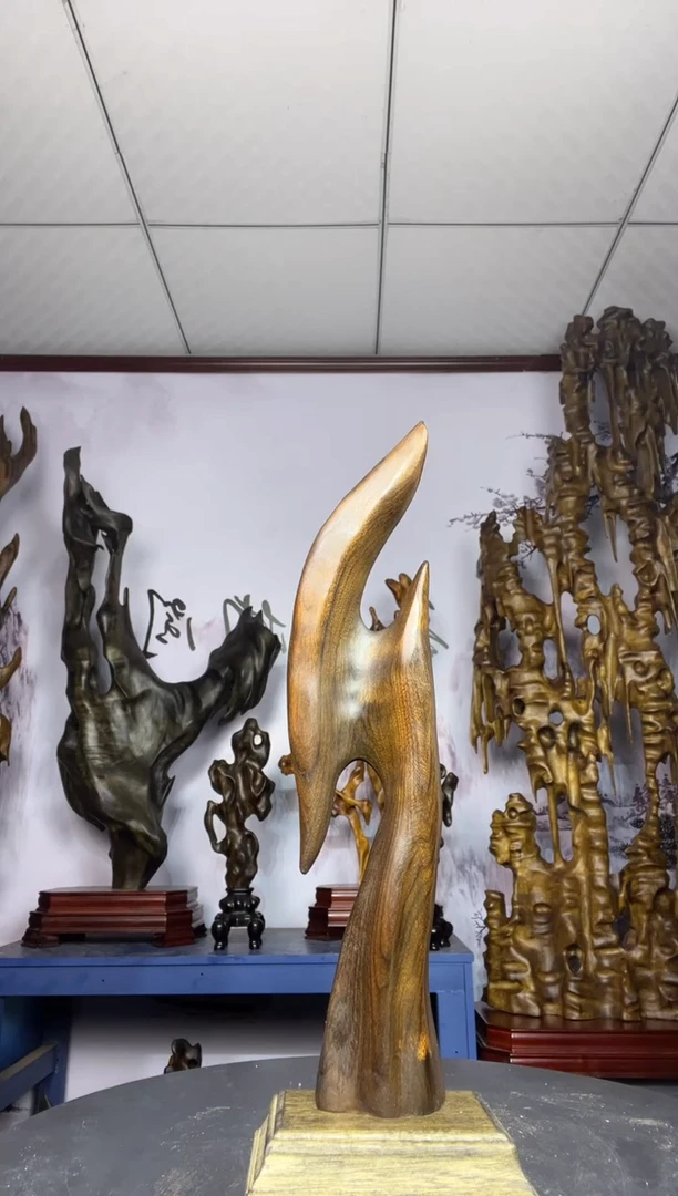 金丝楠木雕款嘴***朵金丝楠木工艺品摆件