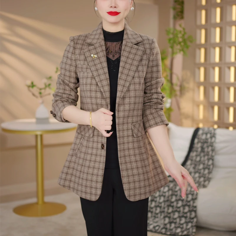 小香风西装外套女2025新款爆款气质妈妈高端显瘦遮肉休闲西服上衣