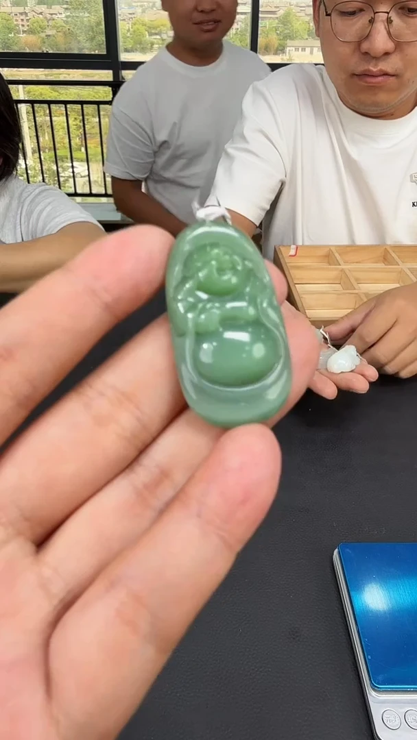 和田玉未镶嵌吊坠(不含链)佛公吊坠T26