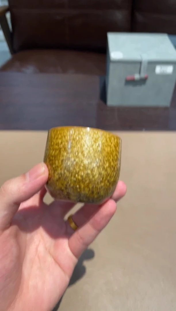 111窑承龙泉青瓷金茶末扳指杯