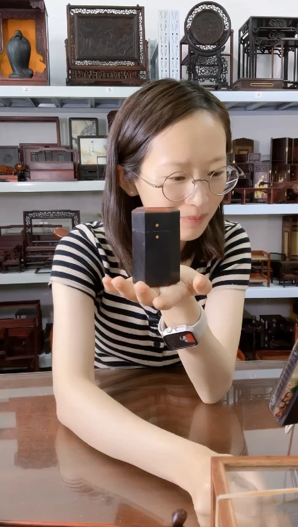 交趾黄檀（大红酸枝）加花梨牙签盒有瑕疵25