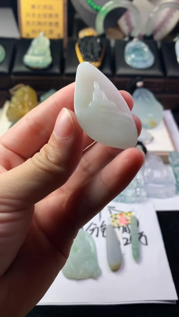 未镶嵌定制翡翠雨***晴毛货不退不换