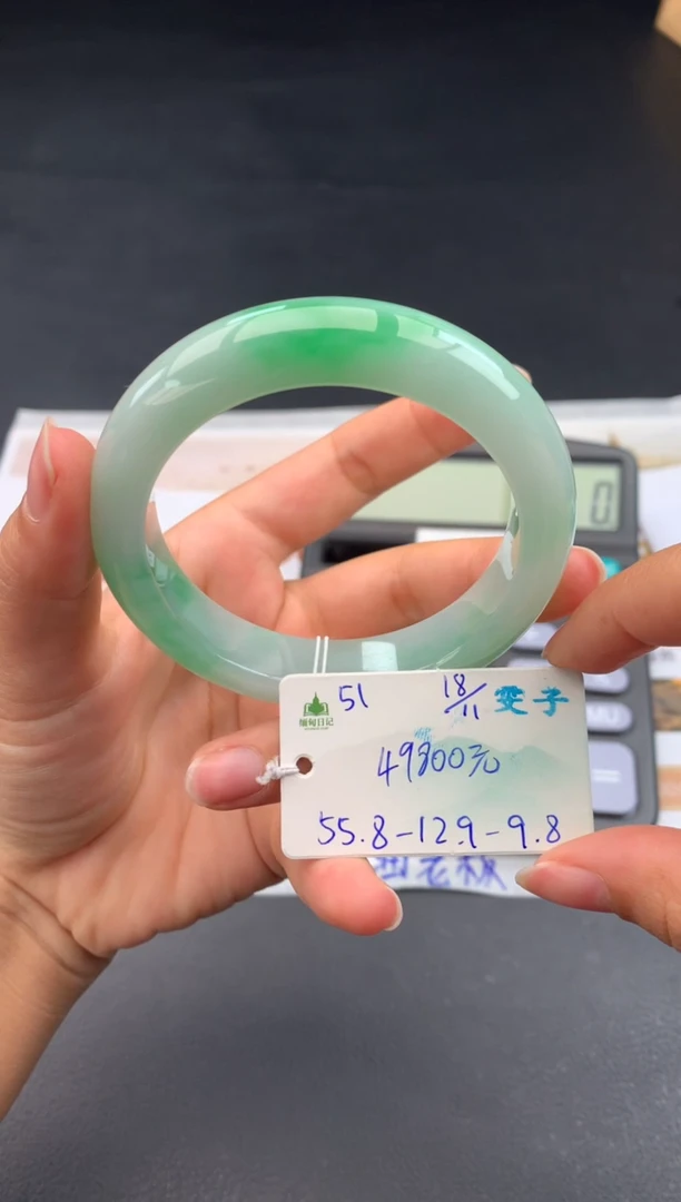 未镶嵌手镯翡翠翡翠自带#送人#，假一赔三