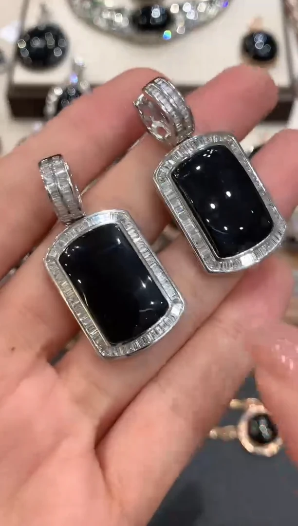 18K金镶嵌翡翠耳饰Y**.q7 2