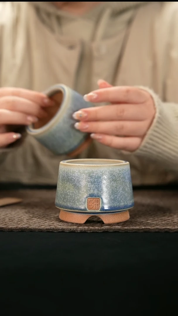 Y-口径6花盆-01-04-431特默认有瑕