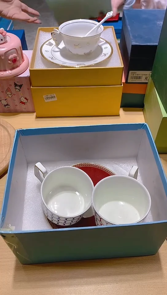 瓷片碗碟好物一件不留@@1