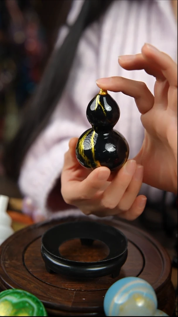 535号漂漆小手捻葫芦