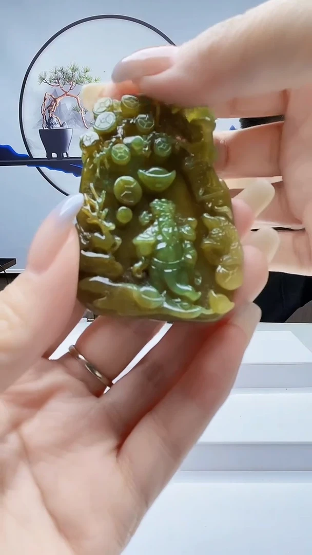 未镶嵌定制翡翠路*甲毛货挂件58