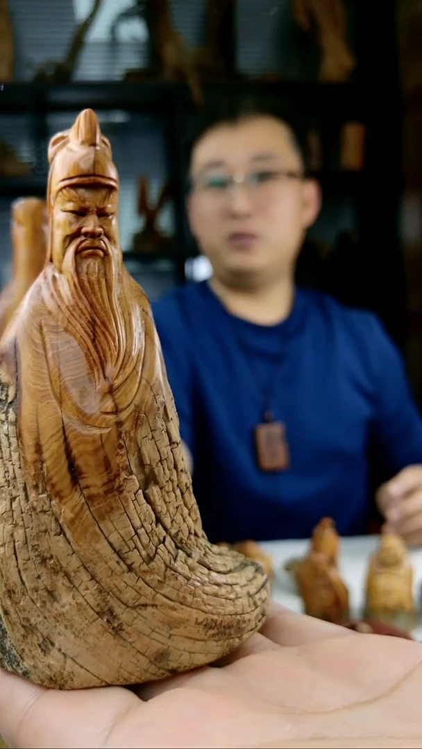 崖柏太行陈化崖柏武财神手把件一号