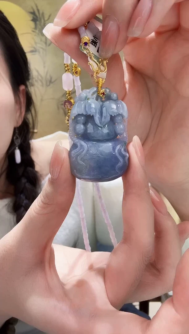 颈饰未镶嵌翡翠吊坠