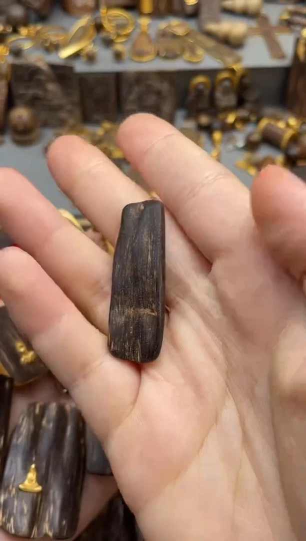 沉香吊坠沉香吊坠103