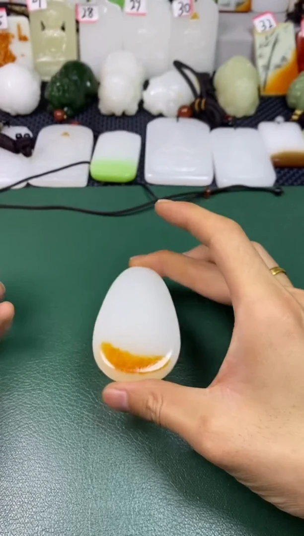 天然玉石未镶嵌颈饰