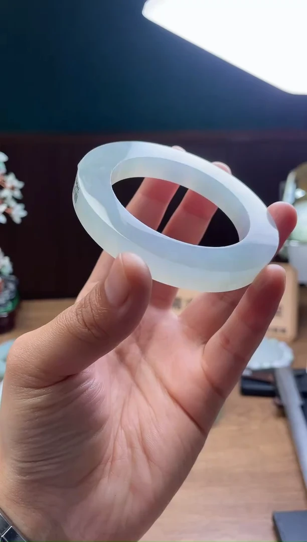 【闪购商品】定制翡翠手镯未镶嵌定制