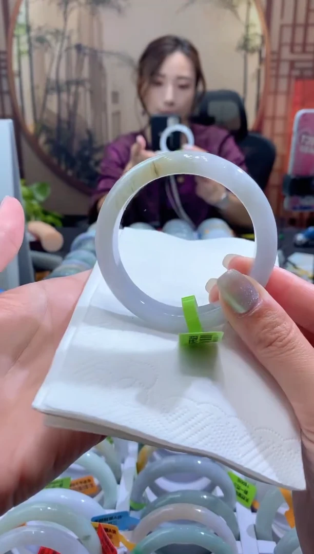 未镶嵌手镯翡翠000082903