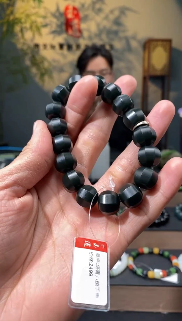 【闪购商品】和田玉-未镶嵌13mm塔青八棱手串