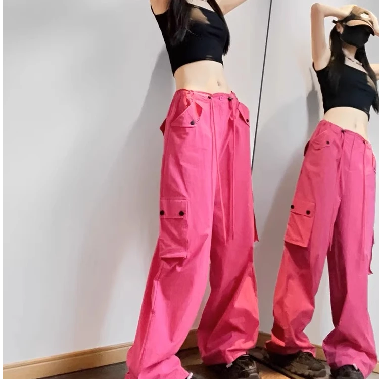 2025新玫红色裤子工装裤女夏季宽松阔腿裤甜酷高腰束脚裤休闲裤子