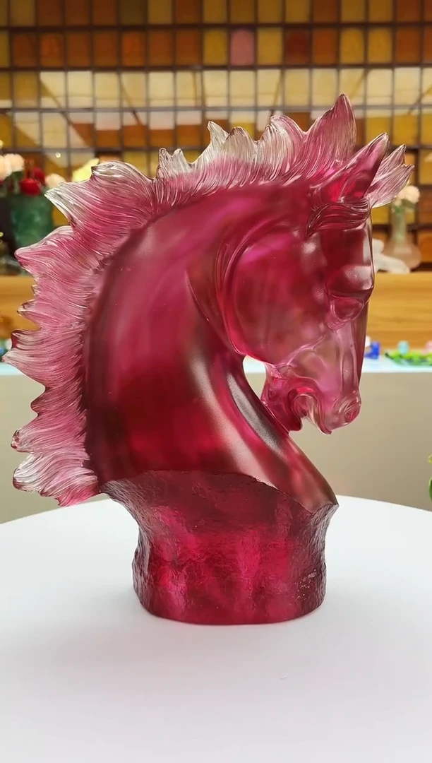 手工艺品琉璃用金红色马到成功摆件25*13.5公分