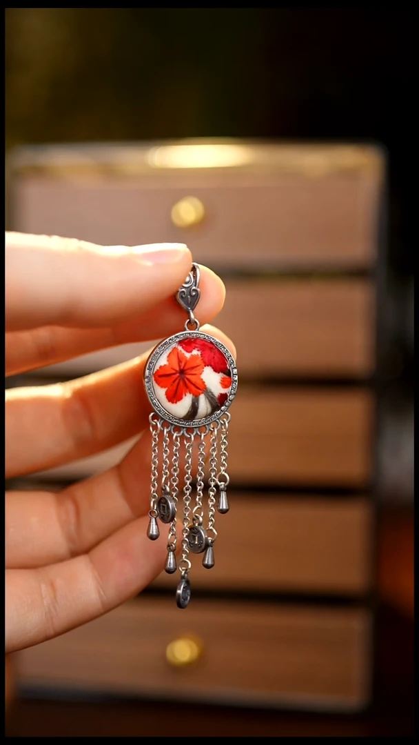 刺绣私人定制苗族手工V520