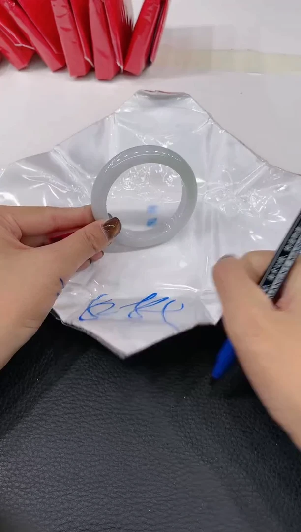 【闪购商品】翡翠手镯未镶嵌手镯