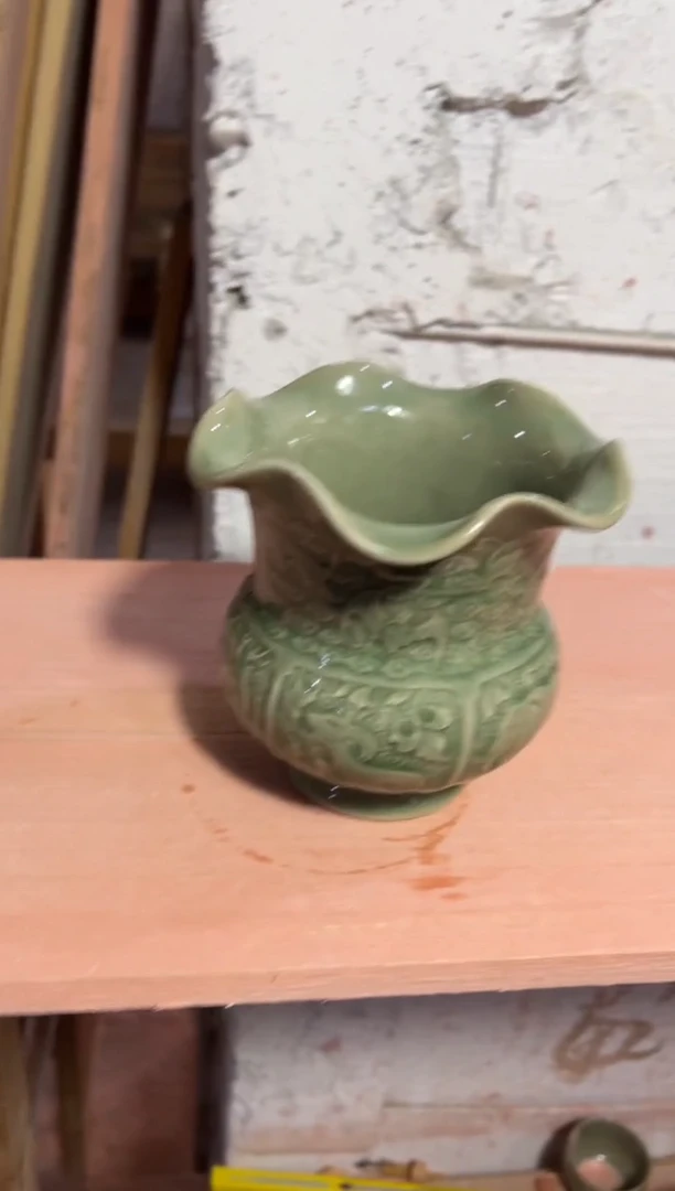 耀州窑花口股腹尊