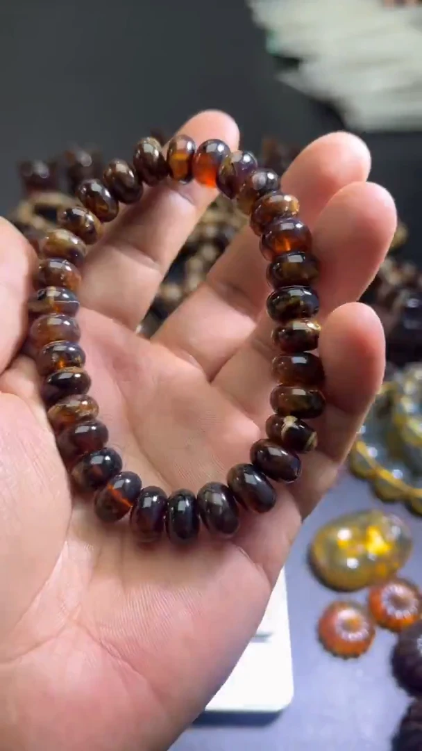 裸石琥珀未镶嵌6