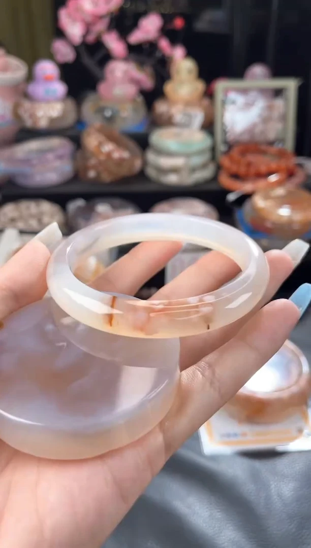 石英质玉手镯未镶嵌60