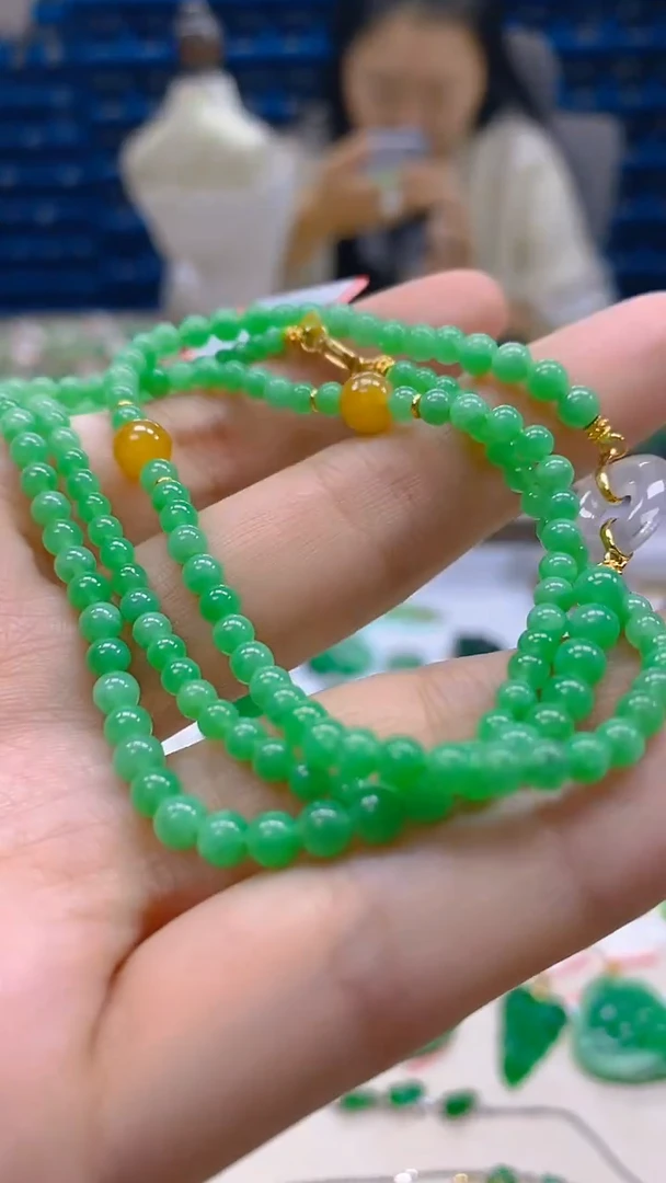 颈饰未镶嵌翡翠新号开播 全场乱卖