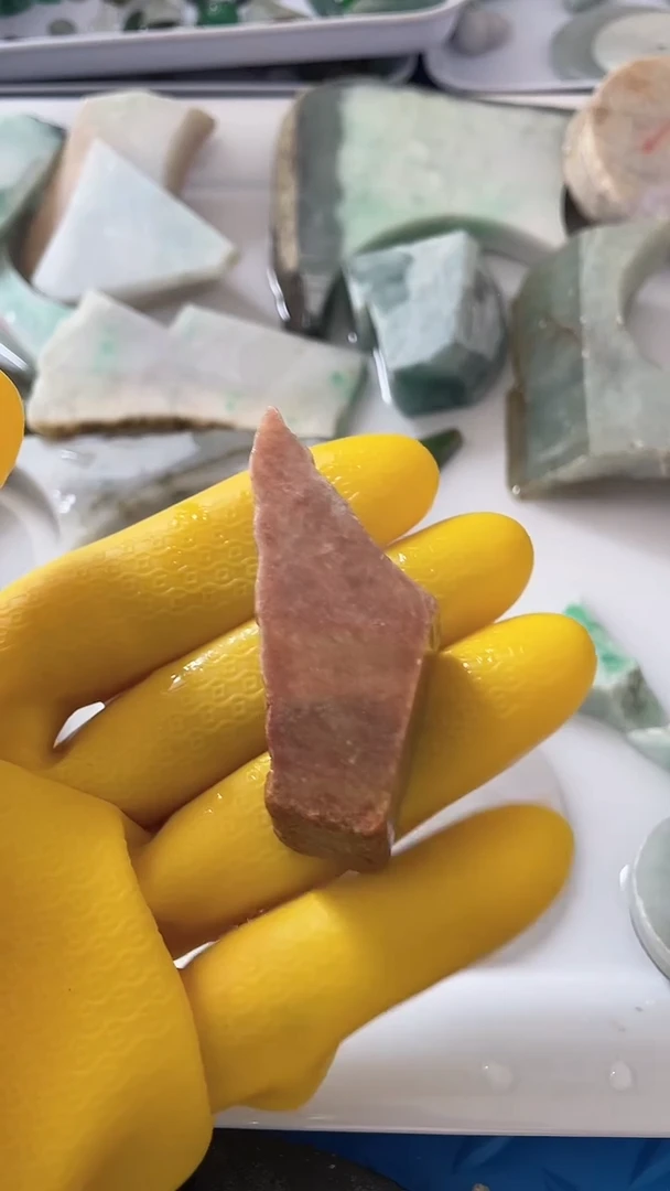 翡翠未镶嵌吊坠(不含链)翡翠小边料