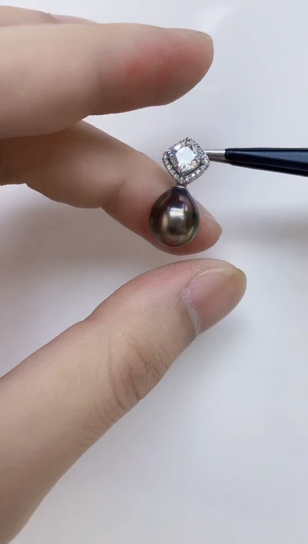 银S925镶嵌海水珍珠颈饰