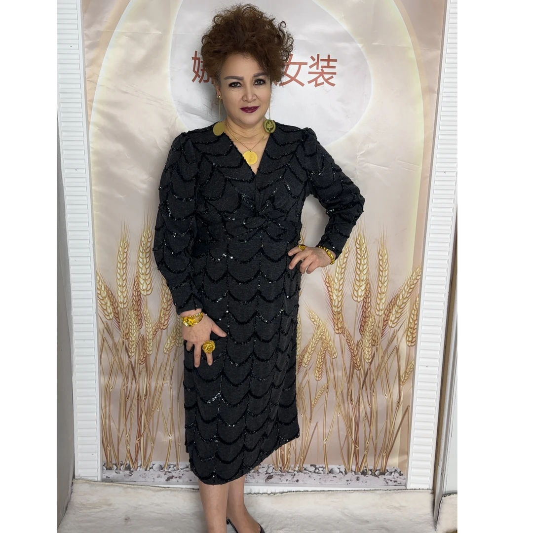 娜姿嫩常规轻奢连衣裙百搭X型V领女装气质优雅扭褶连衣裙