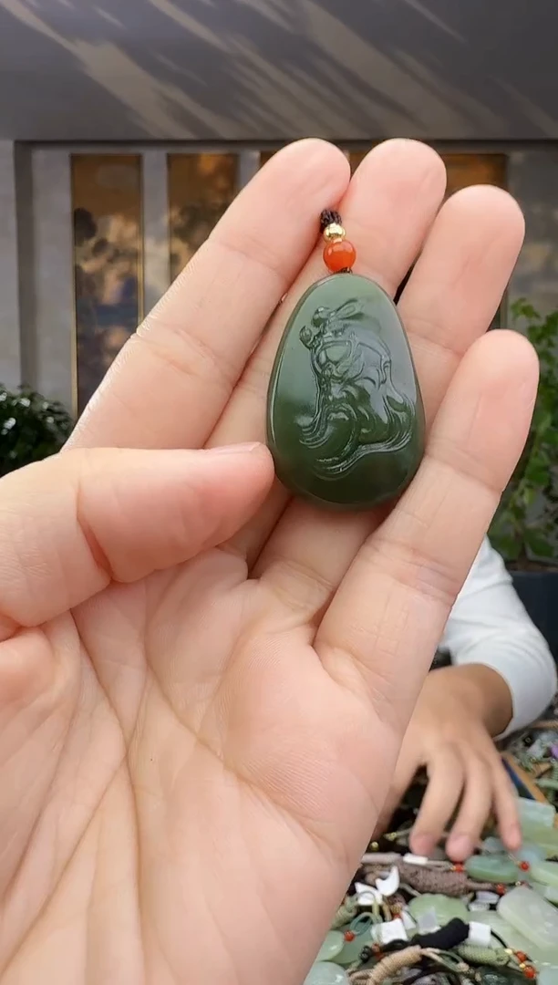 未镶嵌和田玉挂件拍一发一